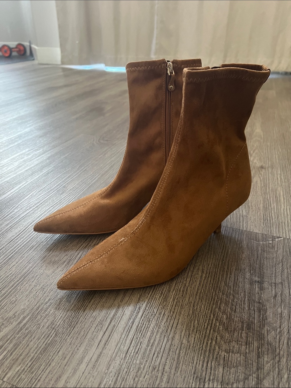 Women's Guess Pointed Toe Ankle Boots - Brown Suede